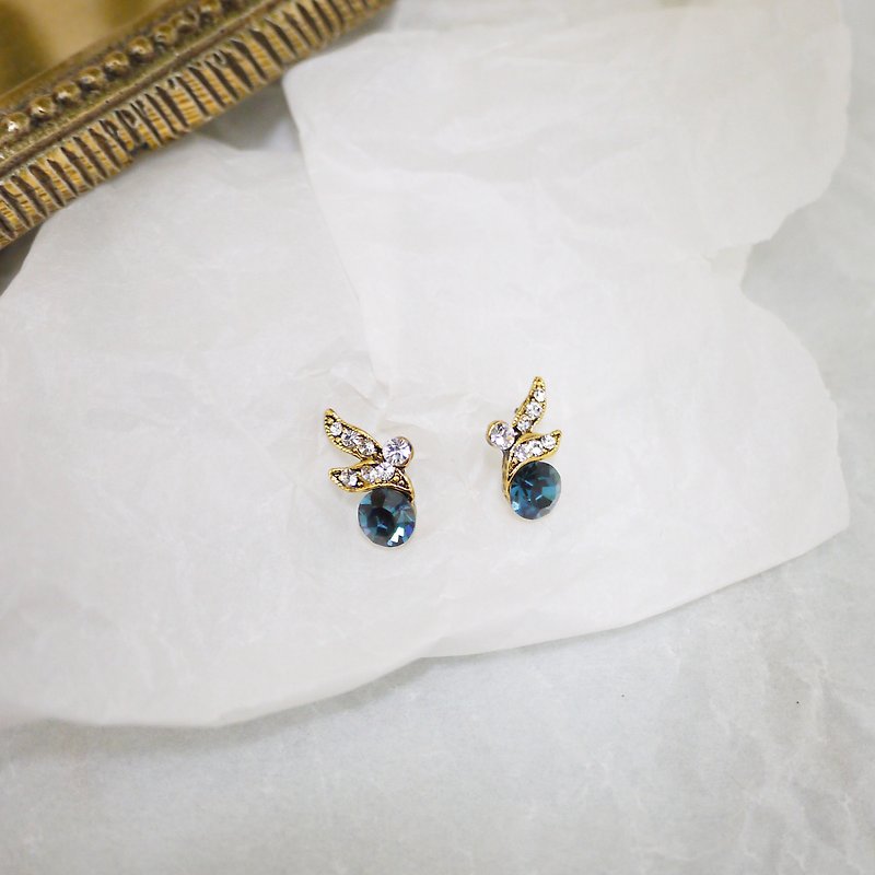 Vintage Birds of Paradise Sapphire Crystal Earrings - Earrings & Clip-ons - Gemstone Blue