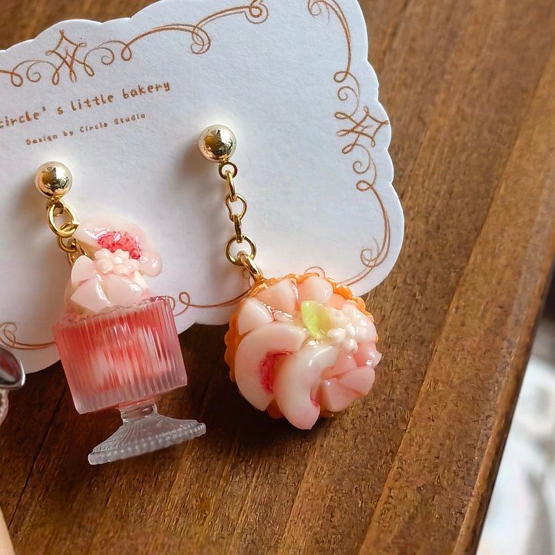 Circle Personalized Creative Peach Buffy Handmade Earrings Sweet Pink Girl Fairy - ต่างหู - ดินเหนียว สึชมพู