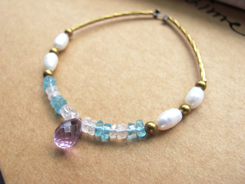 [Quiet Night] Pearl x Apatite x Moonstone x Amethyst x Brass - Handmade Natural Stone Series - Bracelets - Gemstone Purple