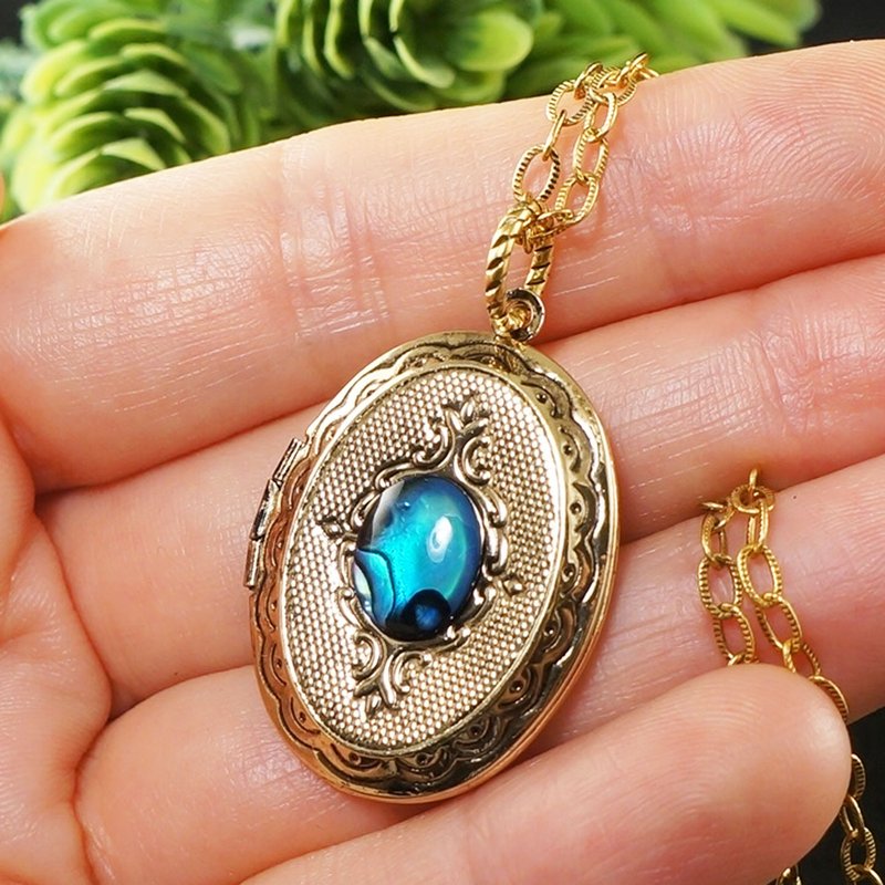 Abalone Paua Gold Oval Photo Locket Blue Teal Turquoise Pendant Necklace Jewelry - 項鍊 - 貝殼 藍色