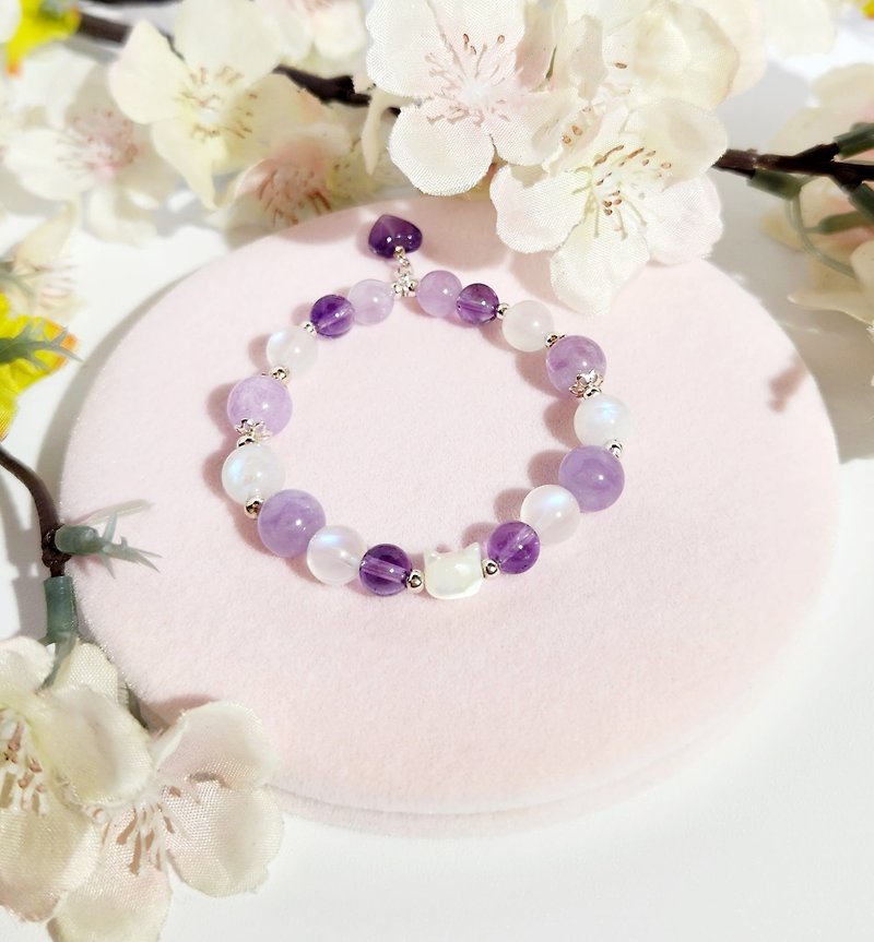 Super cute and elegant - natural blue white moonstone/amethyst/lavender amethyst bracelet - สร้อยข้อมือ - คริสตัล 