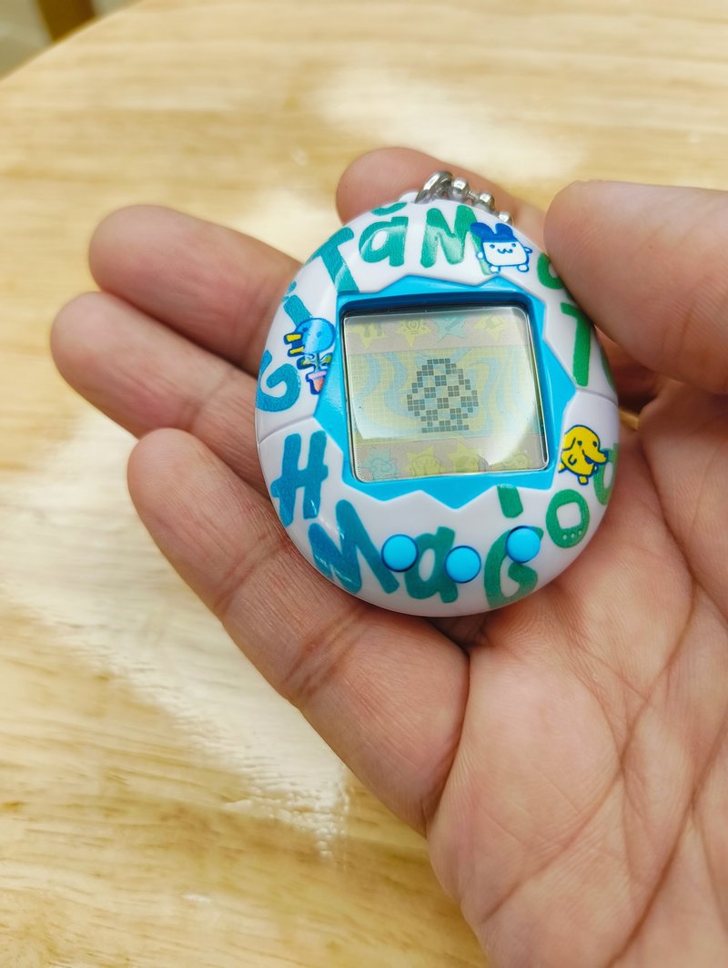 【Tamagotchi】New Tamagotchi Gen1 Original unused 2017 reprinted Linen - แกดเจ็ต - พลาสติก หลากหลายสี