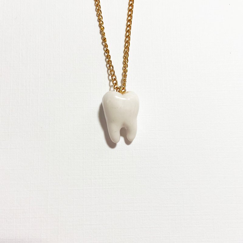 Albino-Wisdom Teeth-Soft Ceramic Jewelry - สร้อยคอ - ดินเผา ขาว