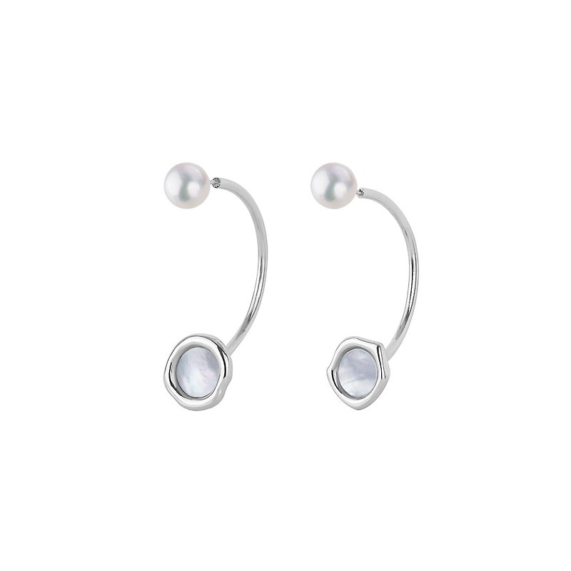 Lake Mirror series- large U earrings - ต่างหู - ไข่มุก สีเงิน