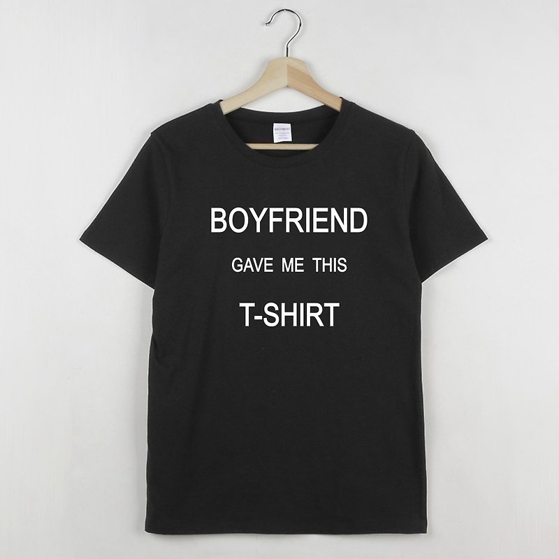 ボーイフレンドは私にこのTシャツをくれました半袖Tシャツ黒のボーイフレンドは私にカップルの贈り物をくれます