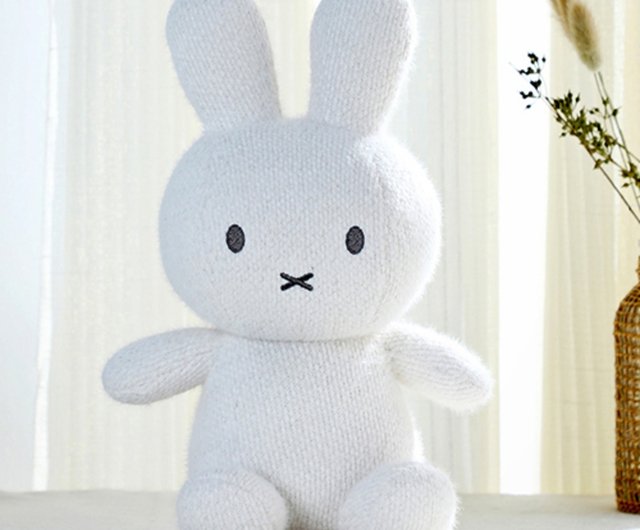 VIPO X ミッフィー ぬいぐるみ - 30cm (ホワイト) - ショップ vipo-gift-store 人形・フィギュア - Pinkoi