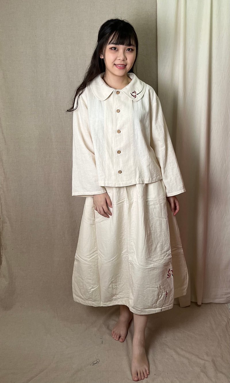 Knitting Foot - Batik Long Dress - Skirts - Cotton & Hemp White
