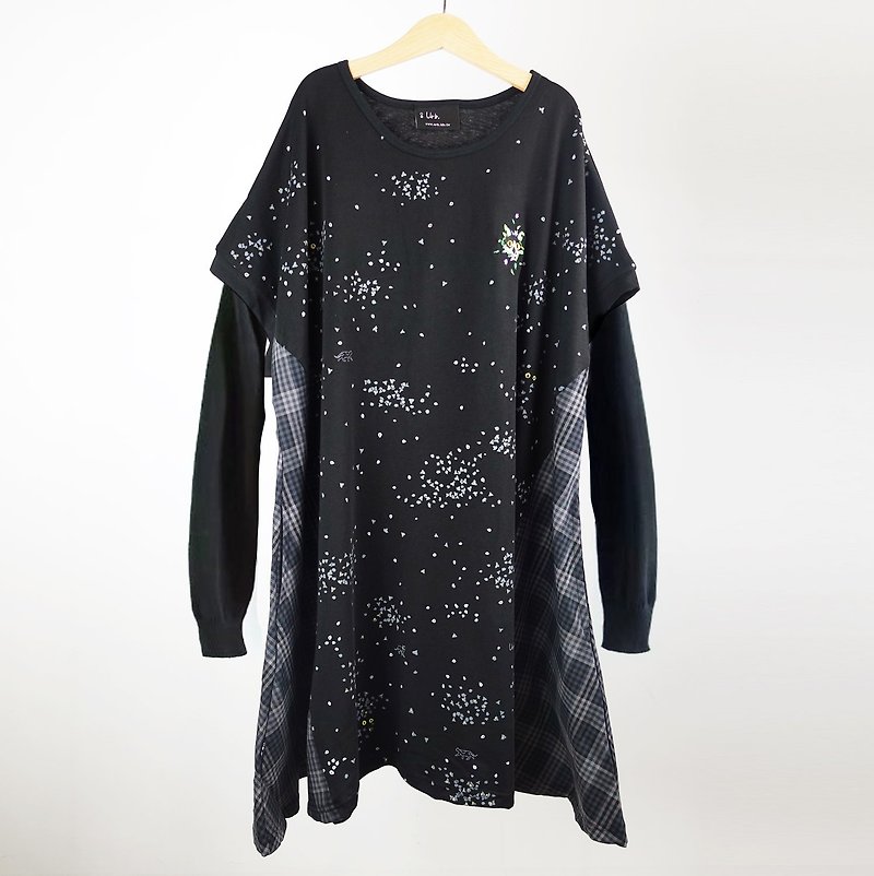 Flower cat umbrella pocket dress - ชุดเดรส - ผ้าฝ้าย/ผ้าลินิน สีดำ