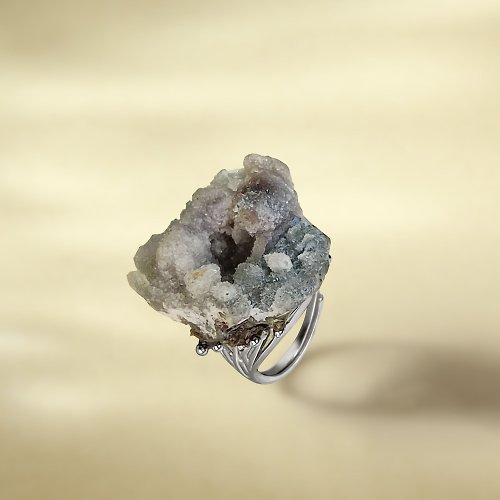 WANZAMGOK 紫灰色瑪瑙活口戒指 隨形原石標本 異象晶洞星光手工指環 S925銀