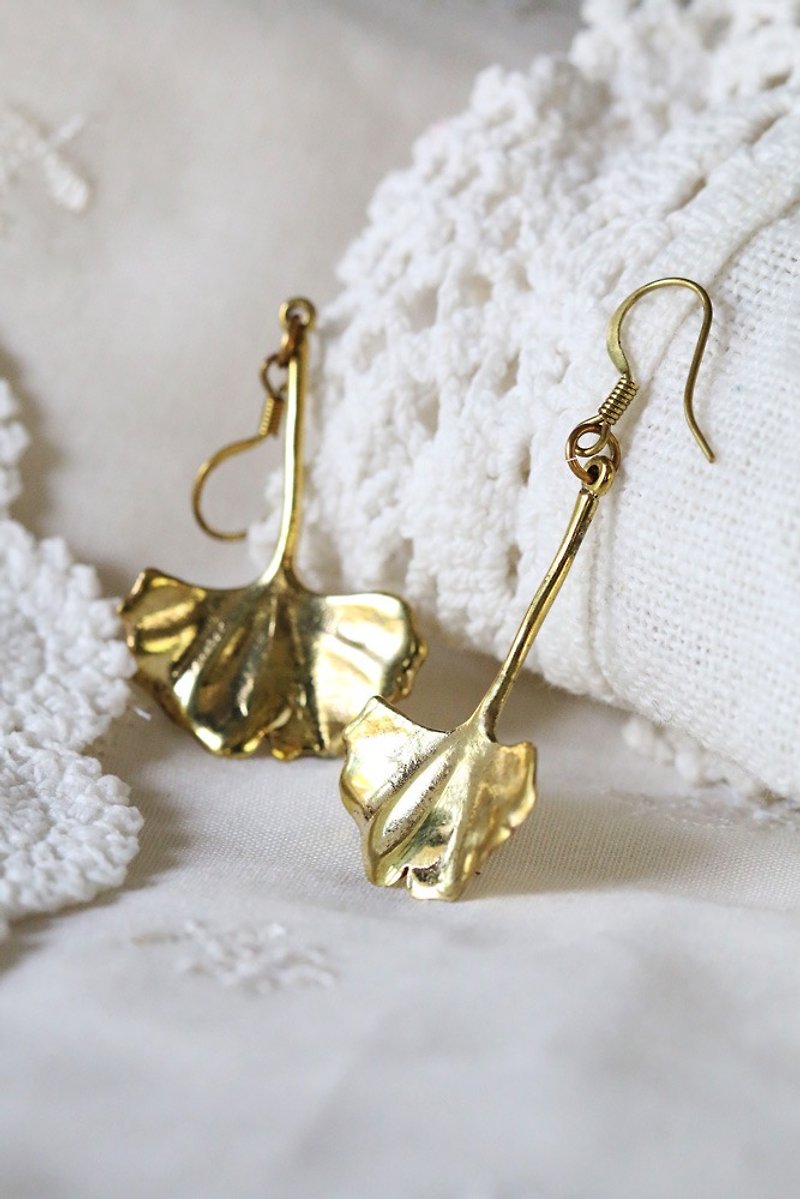 Leaf Earrings by linen. - Earrings & Clip-ons - Copper & Brass 
