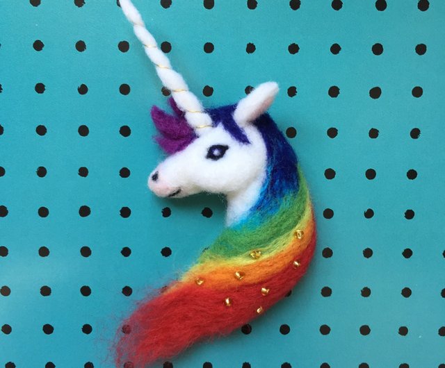 Rainbow Unicorn-手作りの羊毛フェルトピン - ショップ memeforest