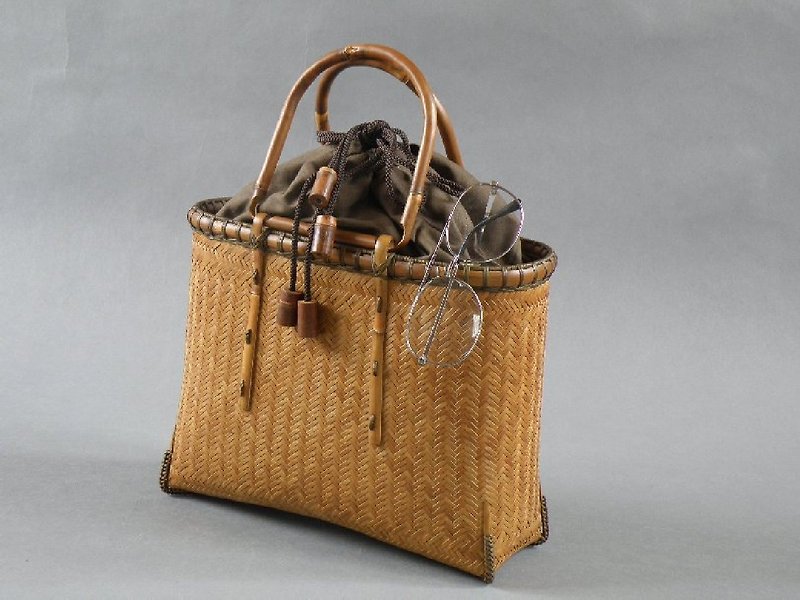 Bamboo basket bag Basket bag Smoked bamboo purse - กระเป๋าถือ - ไม้ไผ่ สีนำ้ตาล