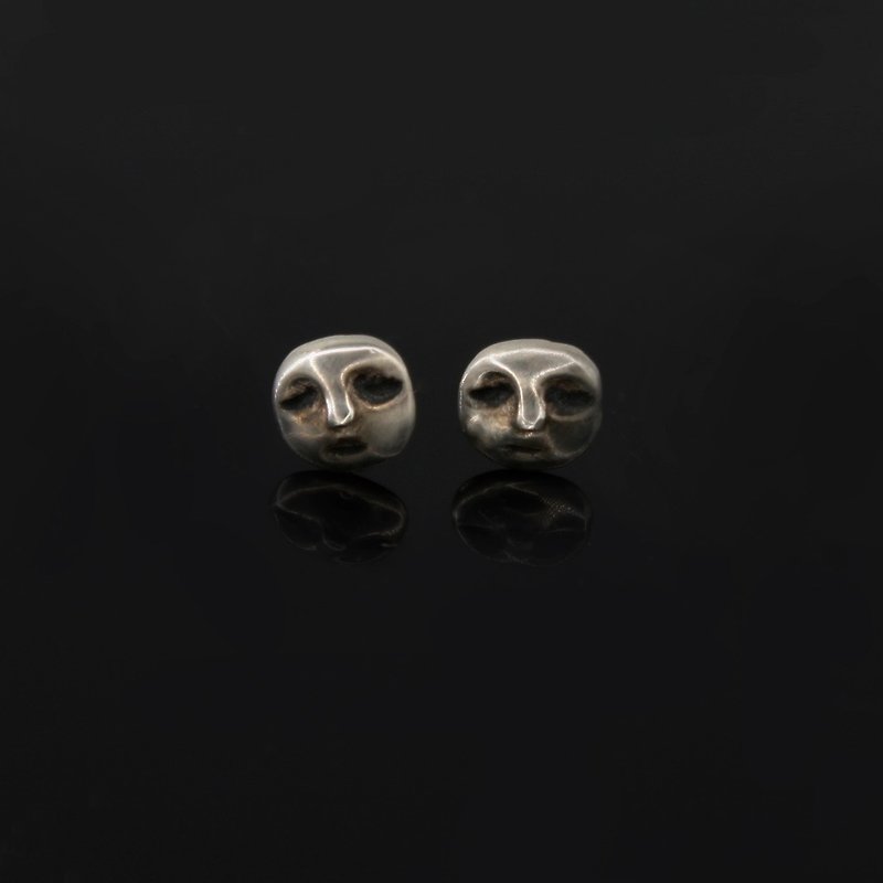 Idio original design human body parts series personality handmade sterling silver face earrings - ต่างหู - โลหะ สีเทา