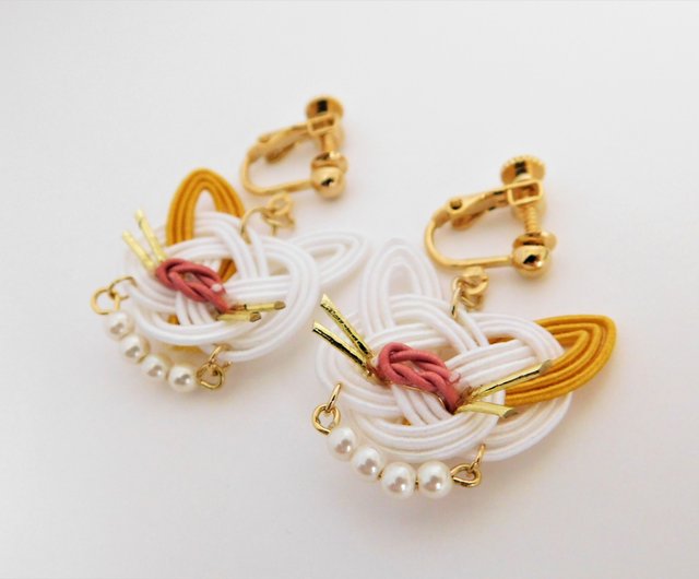 水月様【チェーニャ＋耳＋耳飾り】9月2週目迄 水引 三毛猫の耳飾り 耳色イエローブラウン ピアス/イヤリング