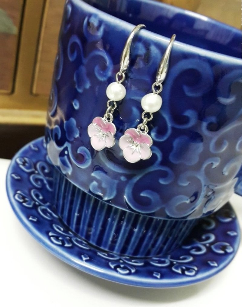 紫色 小花 耳環 Spring Purple Flower Earrings (E1506) - 耳環/耳夾/耳骨夾 - 其他金屬 紫色