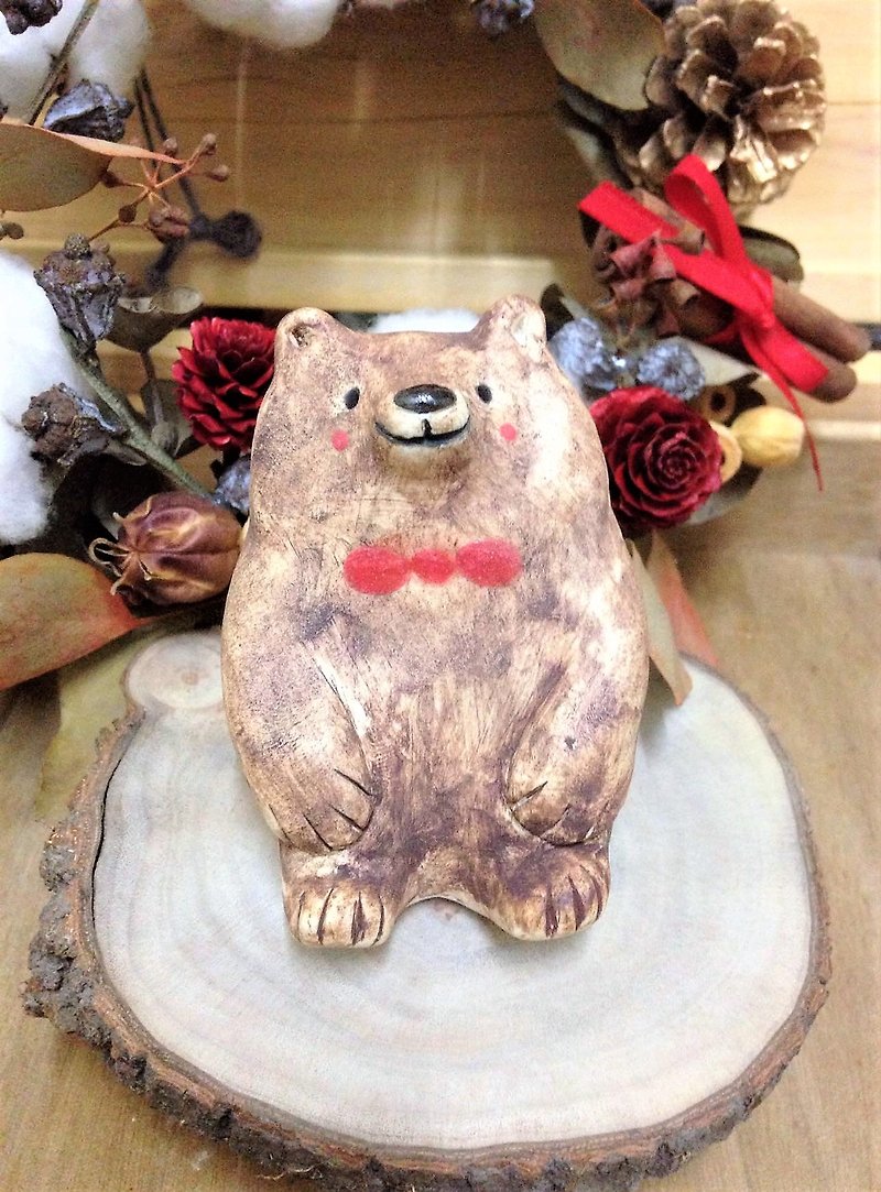 Nine out of ten perfect series - red bow tie brown bear (welfare) - Items for Display - Porcelain Multicolor