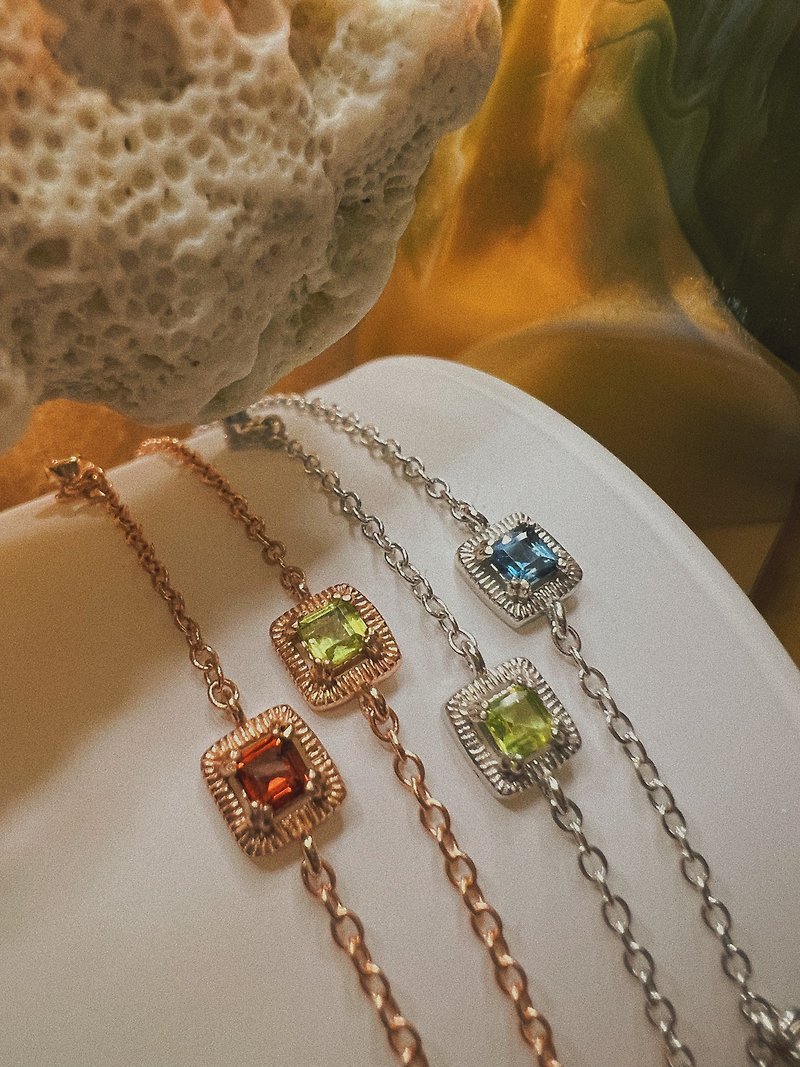 【Awn】── Stone/ Stone/Topaz — Bracelet - Bracelets - Gemstone Multicolor