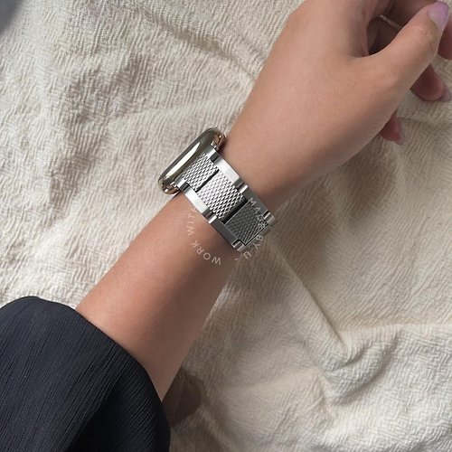 LUKO.Store Apple Watch 菱格紋霧面不鏽鋼金屬錶帶 男款女款