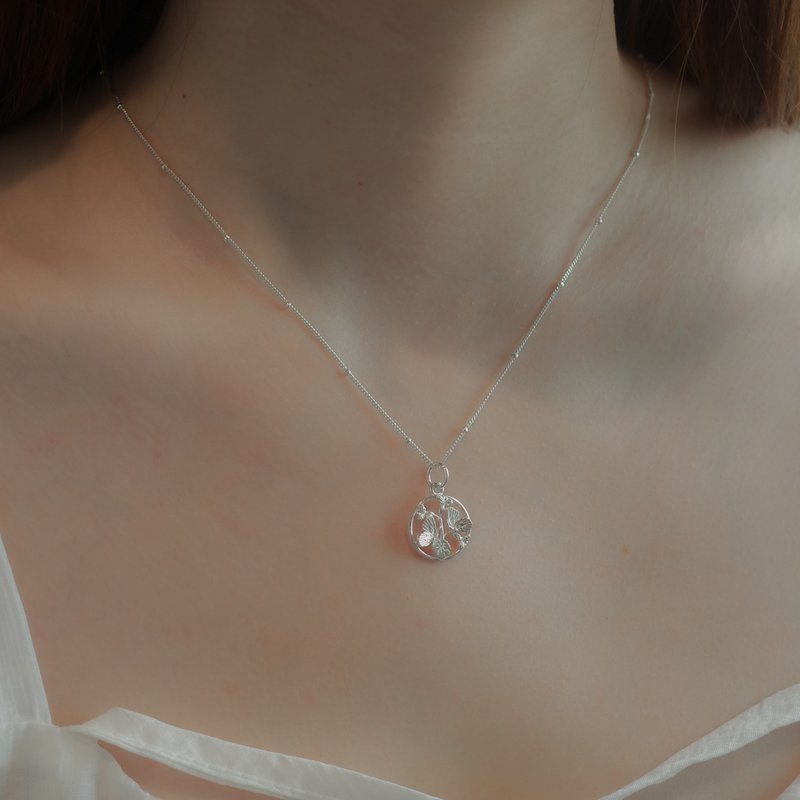 Pinkoi exclusively sells 925 sterling silver romantic butterfly love flower necklace clavicle chain Valentine’s Day gift recommendation - สร้อยคอ - เงินแท้ สีเงิน