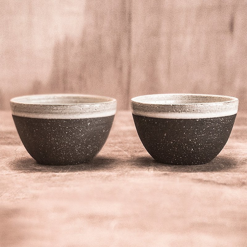 Two-color round cup duo