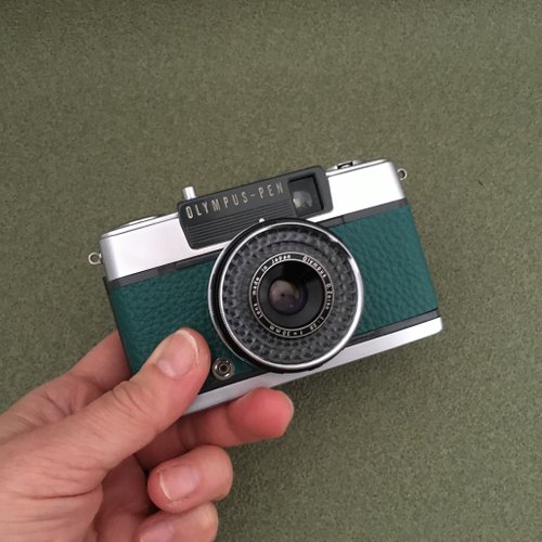 オリンパス PEN EES-2 グリーンの本革 【14-A】 - ショップ Contrail