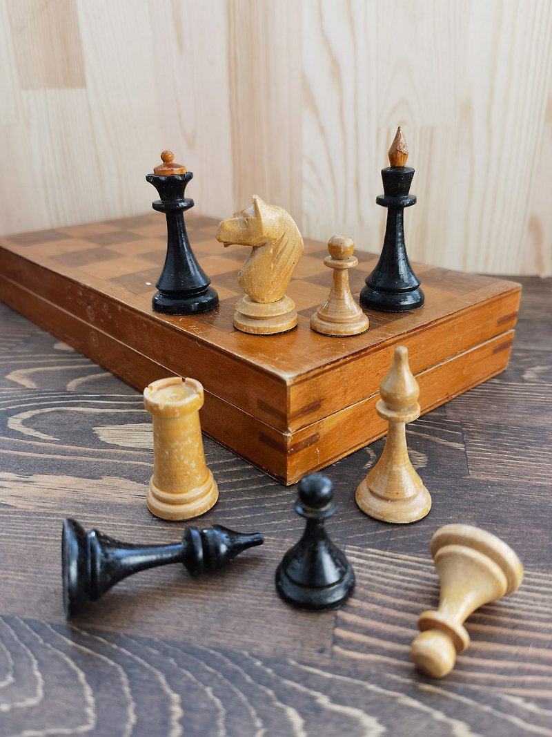 1950s Vintage wooden chess set USSR board 29x29cm Soviet Chess - 桌遊/牌卡 - 木頭 