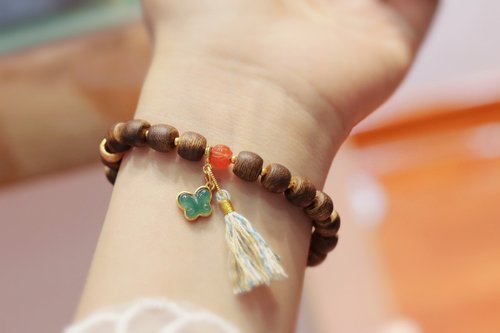Angel's tears 天使之淚 Jewelry Design 天然沈香珠/沉香珠 危料藍水翡翠蝴蝶設計單圈手串手持fs