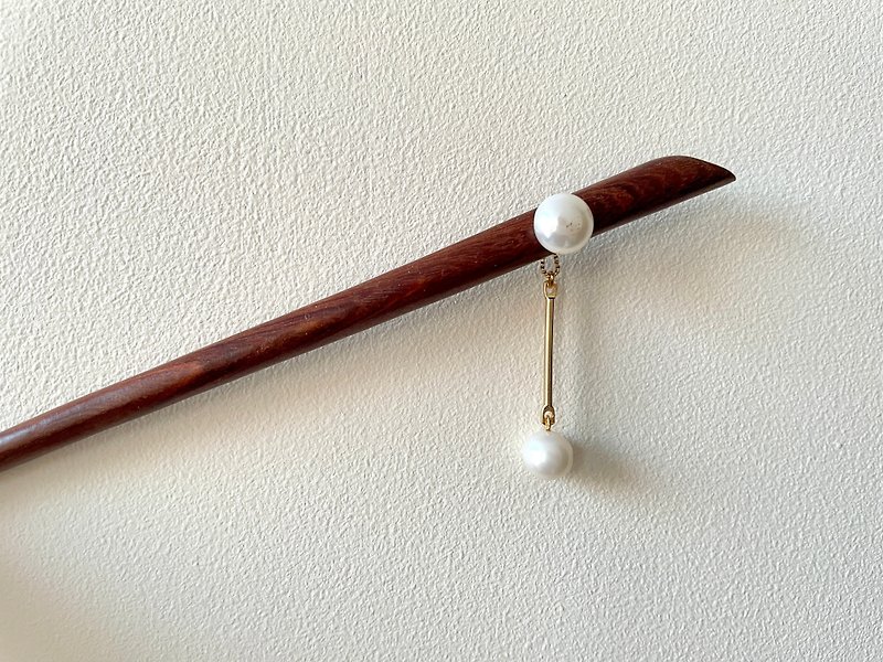 Holiday gift national wind hairpin ~ natural freshwater pearl red sandalwood wood hairpin