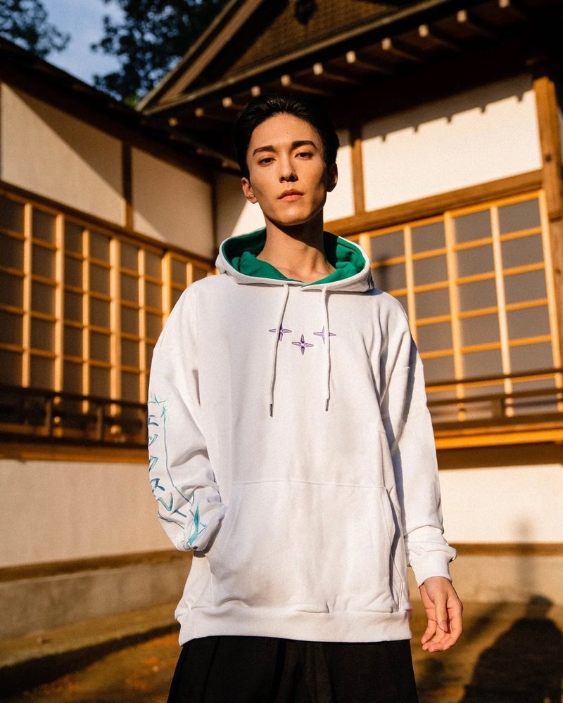 【XRAGE X 死神BLEACH聯名】日番谷冬獅郎高磅純棉刺繡帽T Hoodie - 帽T/大學T - 棉．麻 白色