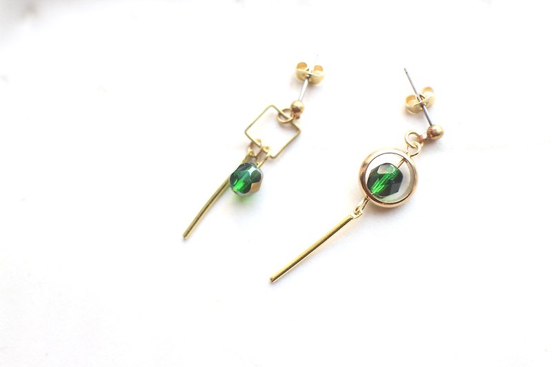 Green-Brass earrings - ต่างหู - โลหะ 