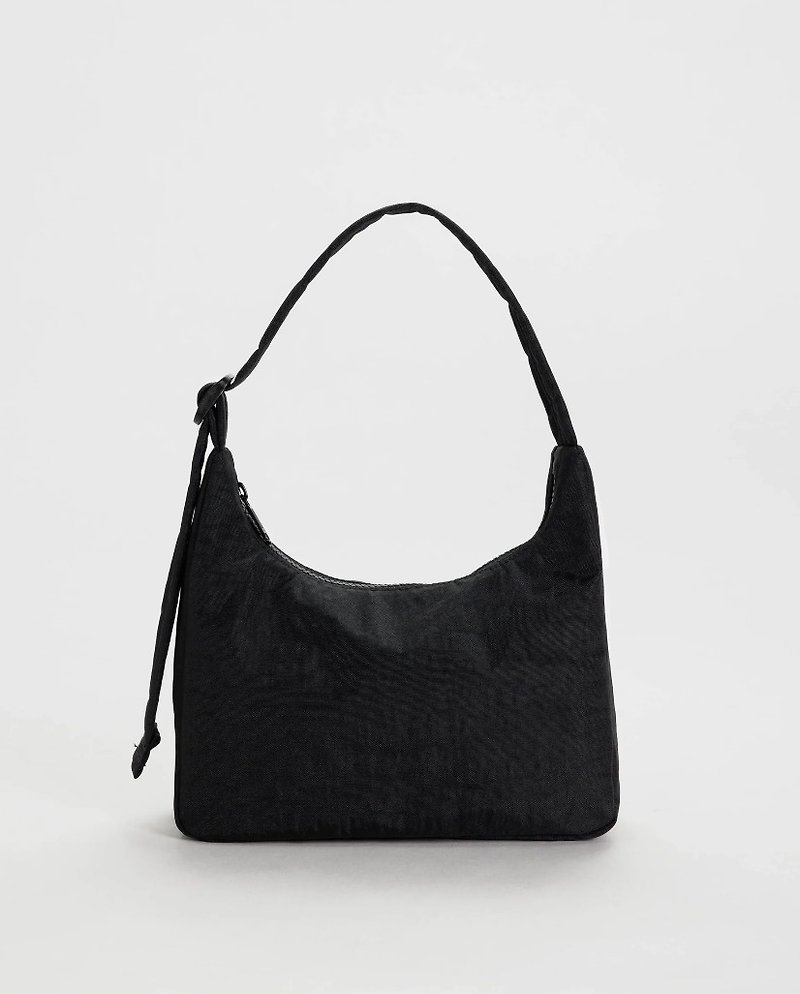 BAGGU - Nylon Shoulder Bag Small - Black - กระเป๋าแมสเซนเจอร์ - วัสดุกันนำ้ สีดำ
