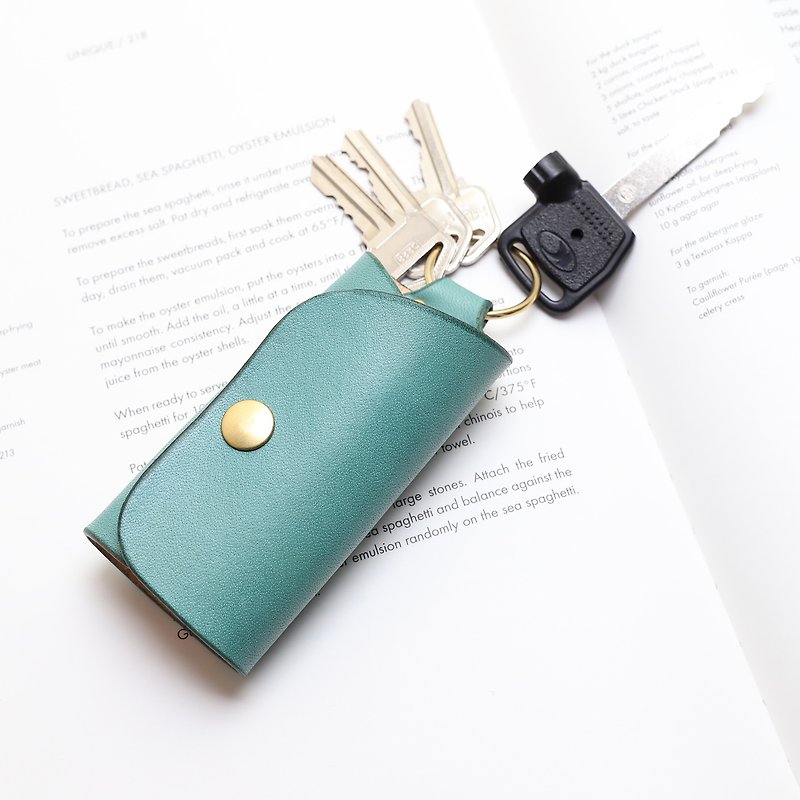 Minimal marine blue hand-dyed vegetable tanned cow leather handmade solid copper hardware ring key case