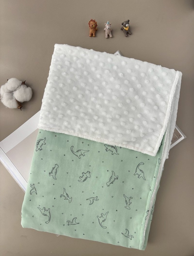 莫蘭迪綠小恐龍  寶寶荳荳絨毯 嬰兒手作 新生兒禮 - 圍兜/口水巾 - 棉．麻 綠色