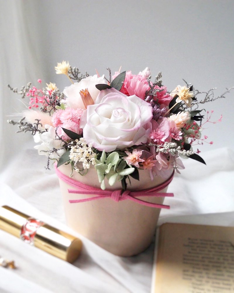 香りのないパティ花屋甘い幸せなピンク - ドライフラワー・ブーケ - 寄せ植え・花 ピンク