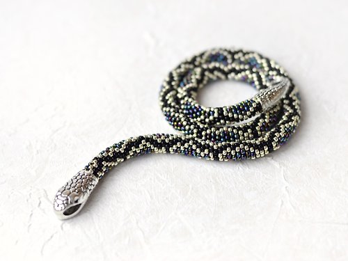 IrisBeadsArt Gray snake necklace, Gray and silver choker, Snake choker for women, Ouroboros