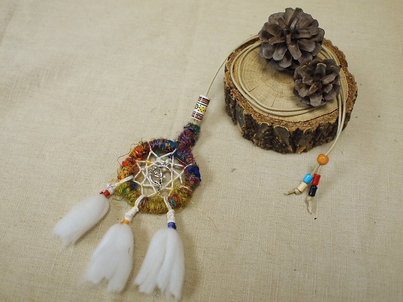 Handmade Dreamcatcher Necklace~ Valentine's Day gift birthday gift Christmas gift of natural stone. Indiana. - สร้อยติดคอ - วัสดุอื่นๆ หลากหลายสี