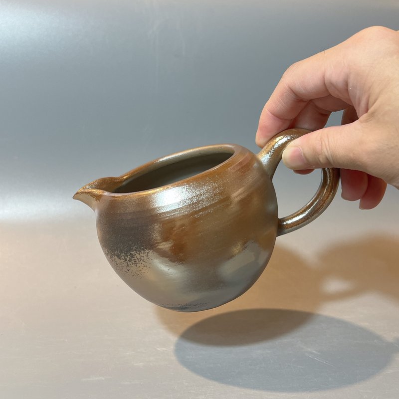 柴燒古銅金彩重落灰茶海 / 公道杯 / 小平凡手作 - 茶壺/茶杯/茶具 - 陶 