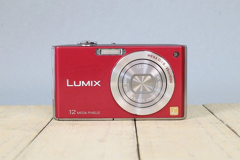[Fully functional] Panasonic LUMIX DMC-FX-40 S/N FGH9DB001962 P018 - Cameras - Other Metals Red