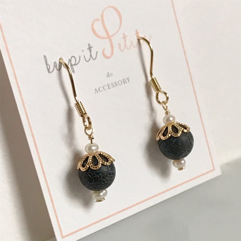 "KeepitPetite" Lava • • Gold-plated mini-pearl earrings ear hook receptacle • • Gifts - Earrings & Clip-ons - Paper Black