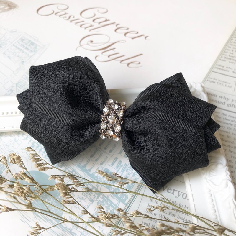 Matte texture bow spring clip or intersecting clip (banana clip) / black - Hair Accessories - Other Materials Black