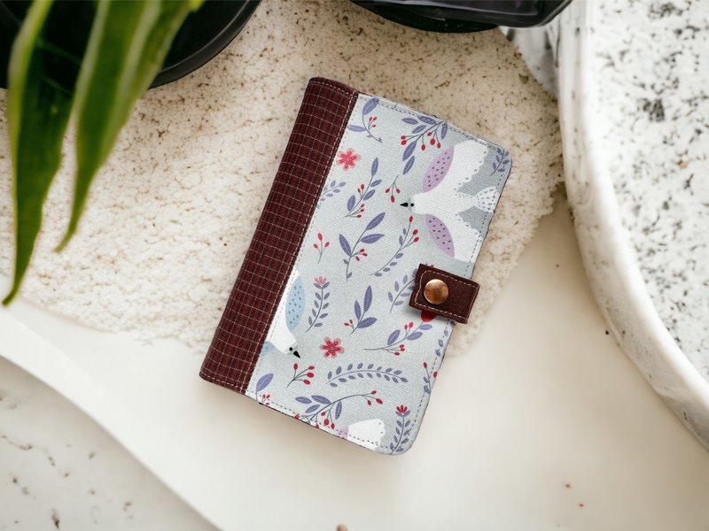 Handmade passport cover. Peace Dove. pink purple - ที่เก็บพาสปอร์ต - ผ้าฝ้าย/ผ้าลินิน สีม่วง