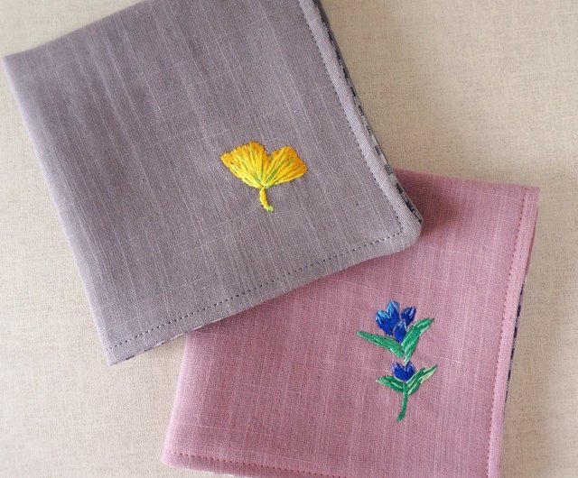 手刺繍入り4重ガーゼハンカチ リンドウ(受注制作) - ショップ