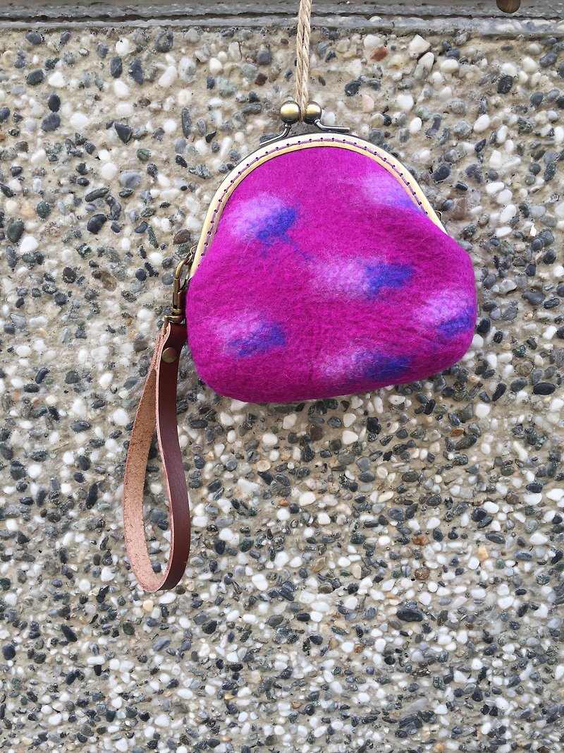 Leather handle, purse, gold bag, sheep Ledo wool felt paradise - Coin Purses - Wool 