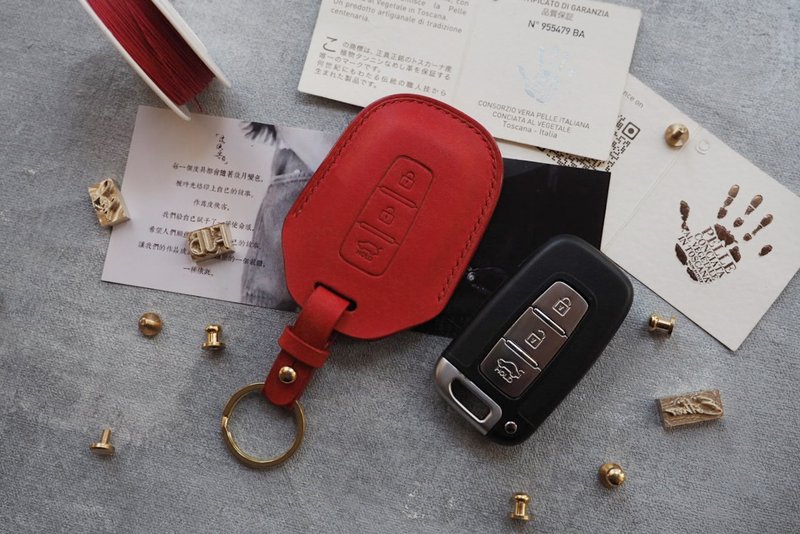 Customized Handmade Leather Hyundai/Kia Car key Case.Car Key Cover/Holder,Gift - Keychains - Genuine Leather Multicolor