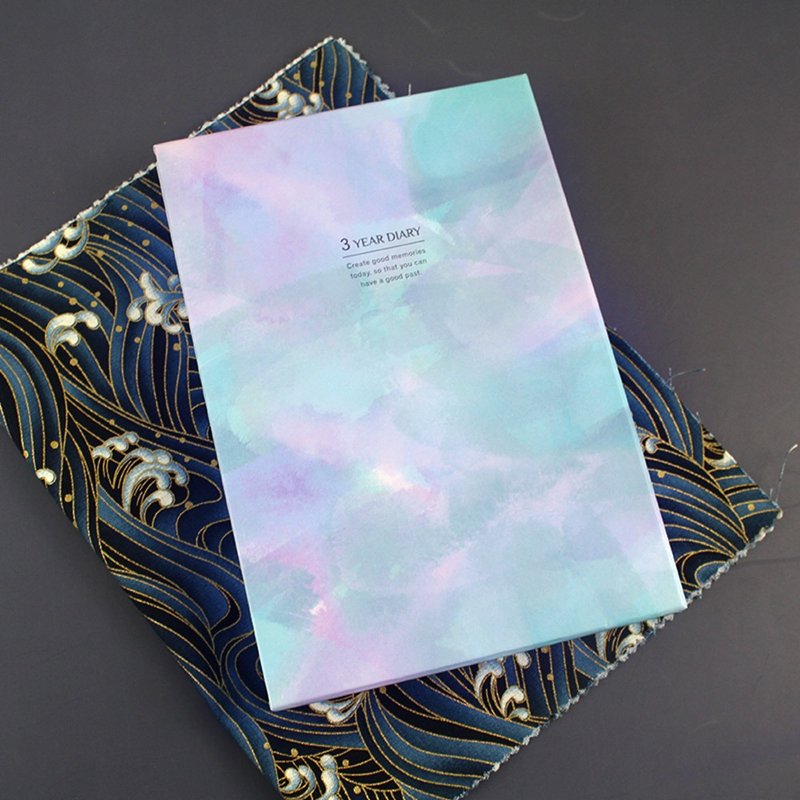 Chuyu A5/25K three-year diary/boxed diary/hardcover notes/hard case notebook/glossy light blue - Notebooks & Journals - Paper Multicolor