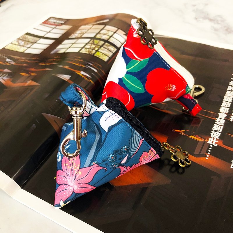 防水三角收納零錢包-花 - 零錢包/小錢包 - 棉．麻 紅色