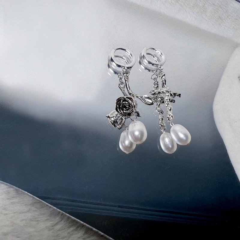 Rose/Cross Pearl Sterling Silver Earring Clasp - ต่างหู - ไข่มุก ขาว