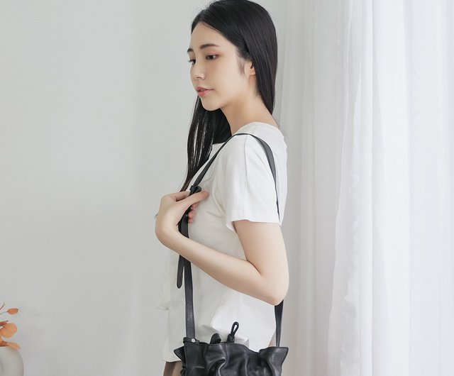 Random Simple Pleated Bucket Bag Side Backpack Black Shop