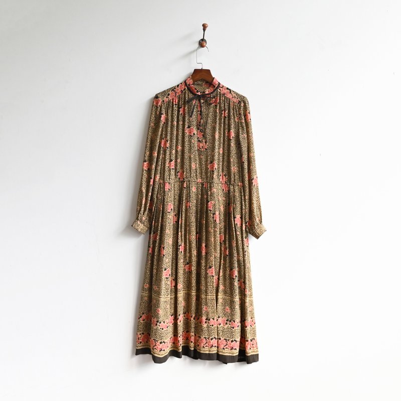 [Egg Plant Vintage] Desert Rose Print Long Sleeve Vintage Dress - ชุดเดรส - ไฟเบอร์อื่นๆ 