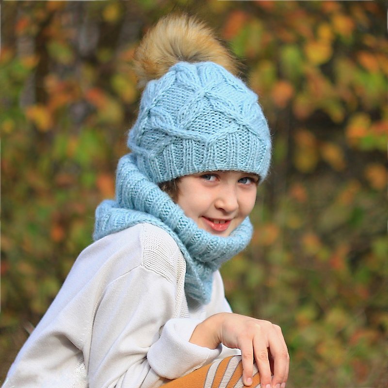 KNITTING PATTERN eternal scarf and hat The Paula cable set, Child/Adult sizes - Knitting, Embroidery, Felted Wool & Sewing - Other Materials Blue